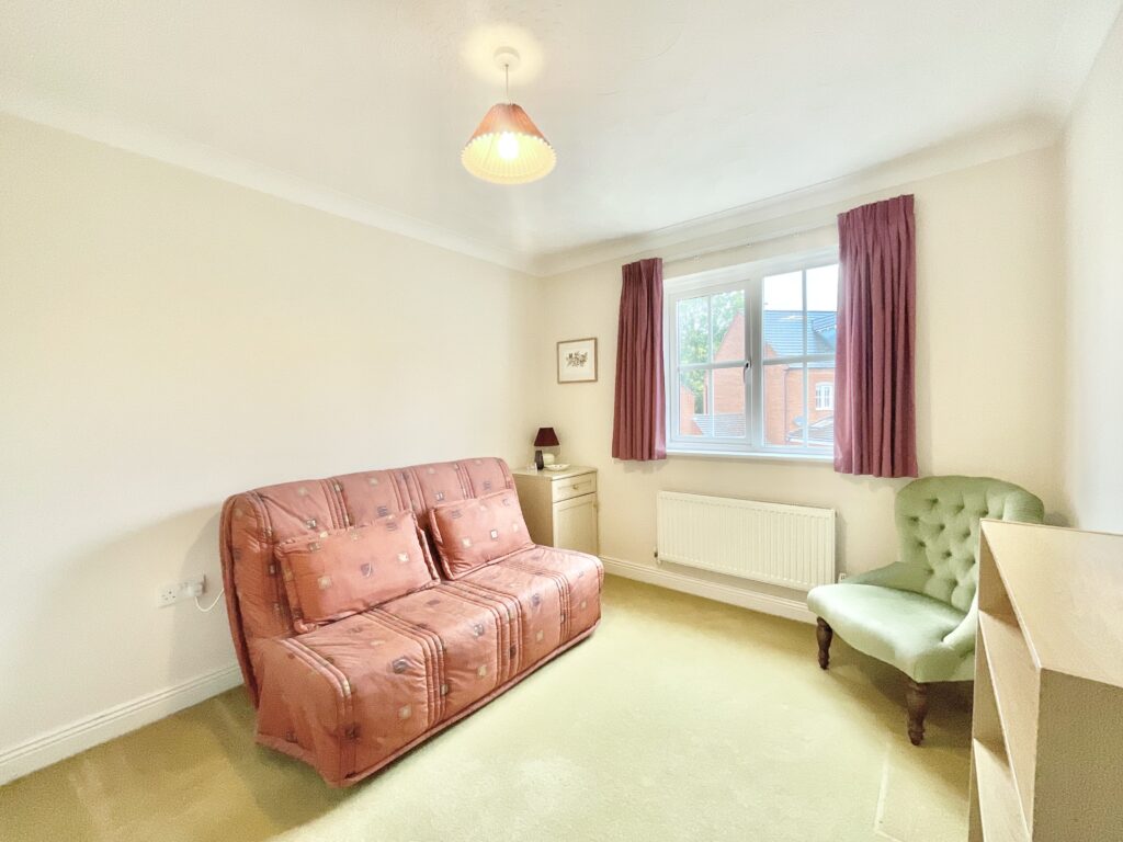 Cressey Close, Stone, ST15