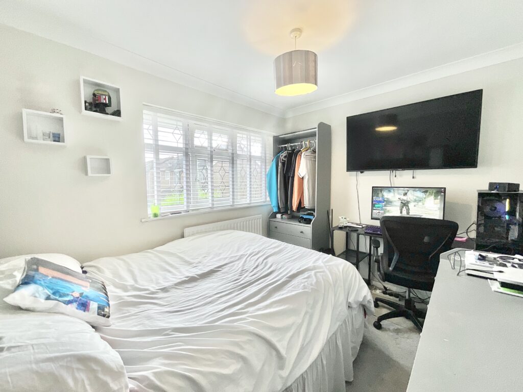 Rutherford Avenue, Newcastle, ST5
