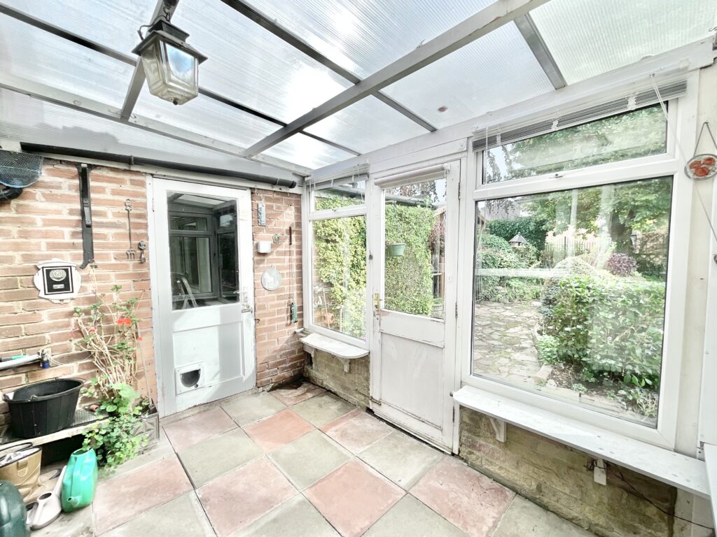 Downing Gardens, Stone, ST15