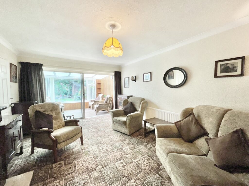 Downing Gardens, Stone, ST15