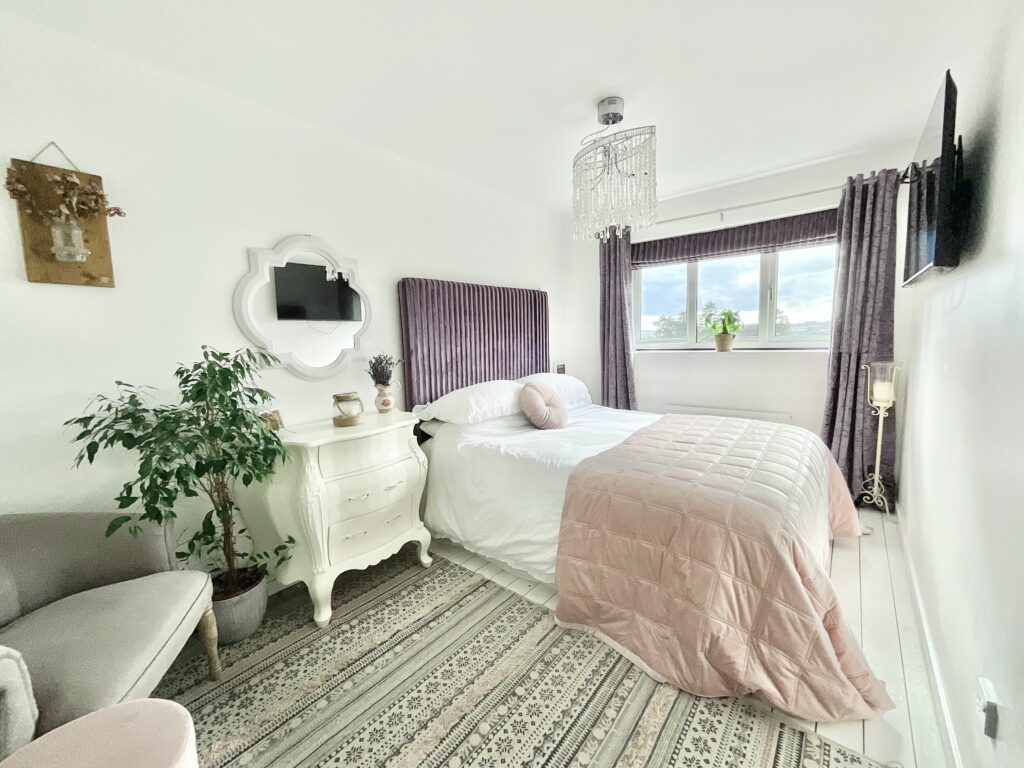 Kingsland Close, Stone, ST15