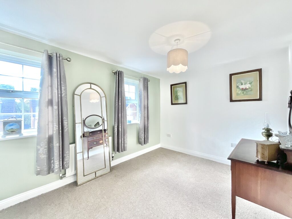 Trent Bridge Close, Stoke-On-Trent, ST4