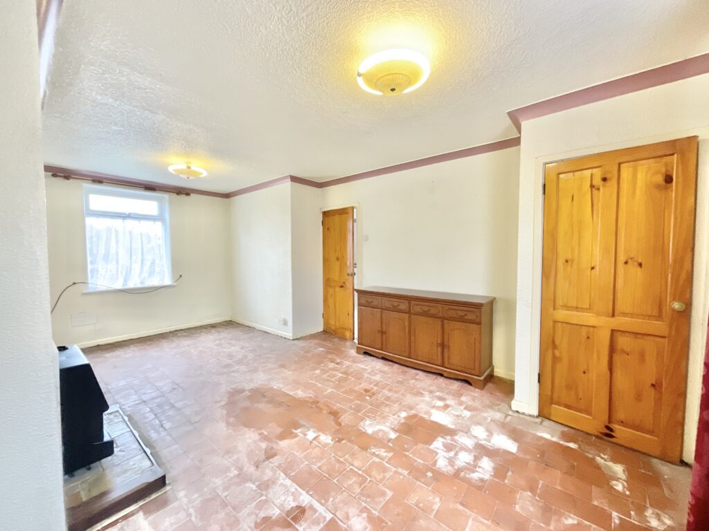 Whitfield Avenue, Newcastle, ST5