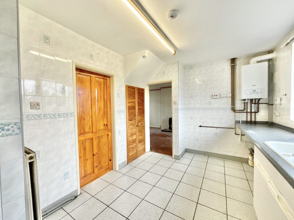 Whitfield Avenue, Newcastle, ST5