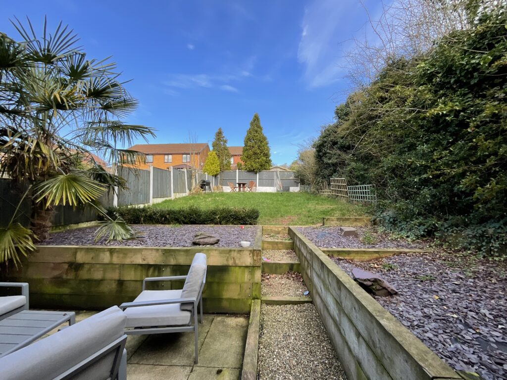 Ruffin Court, Stone, ST15