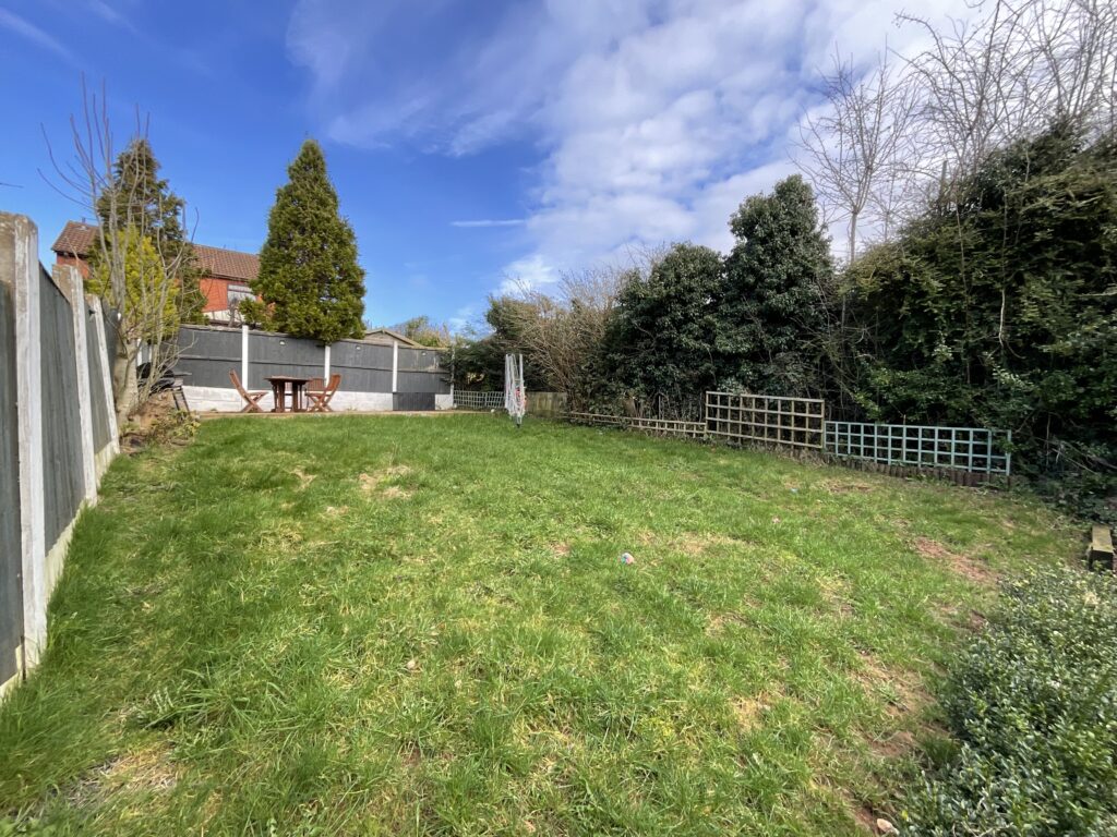 Ruffin Court, Stone, ST15