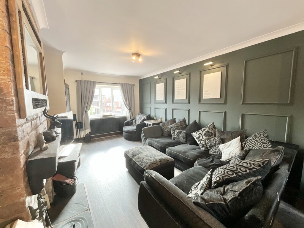 Oakamoor Road, Cheadle, ST10