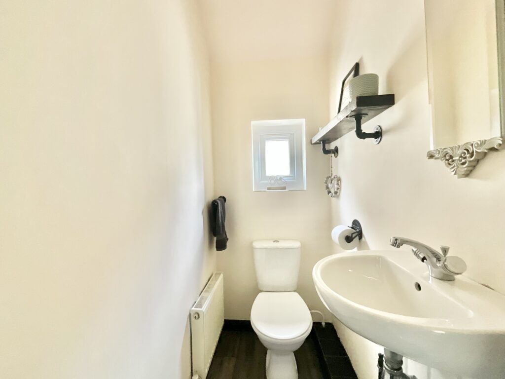 Oakamoor Road, Cheadle, ST10