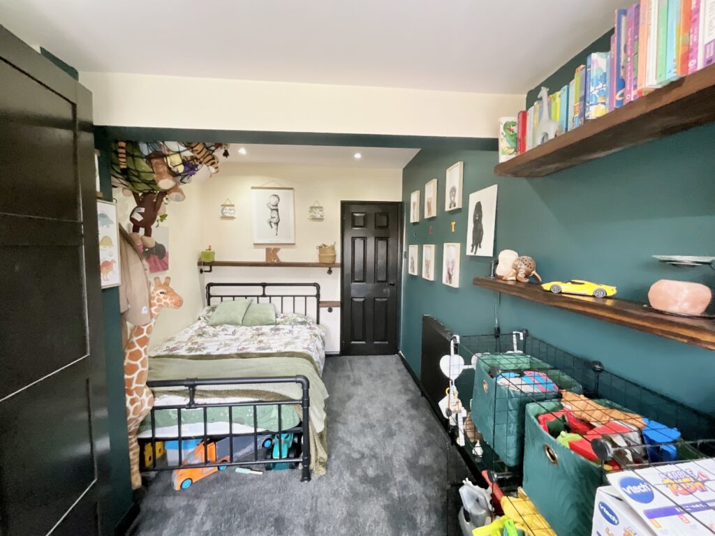 Oakamoor Road, Cheadle, ST10