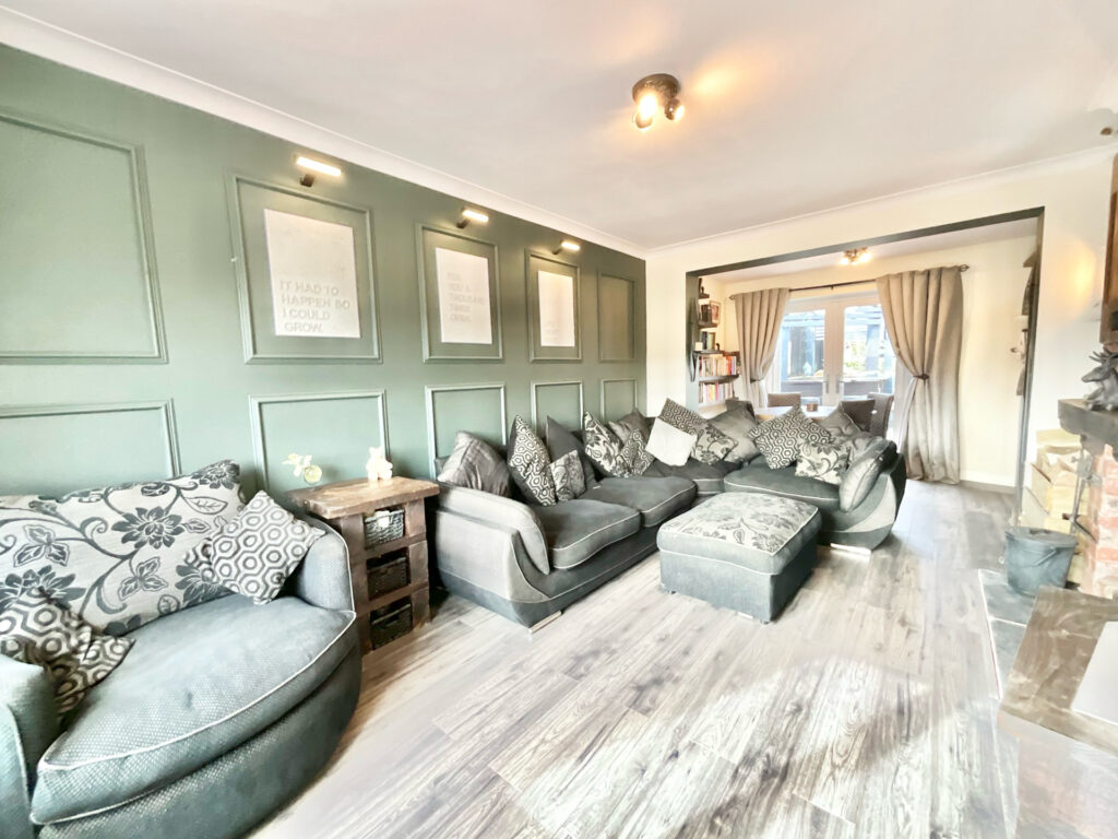 Oakamoor Road, Cheadle, ST10