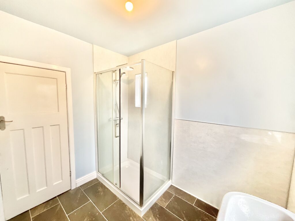 Rakeway Road, Cheadle, ST10