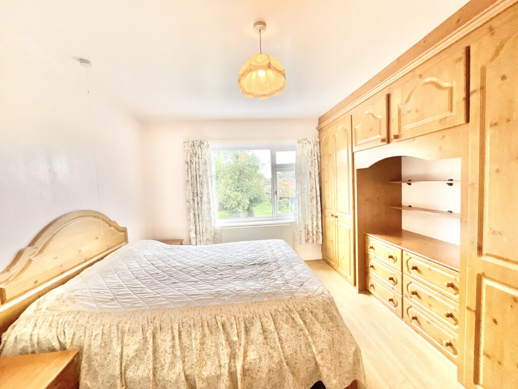 Rakeway Road, Cheadle, ST10