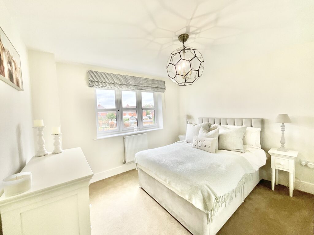 Reddie Close, Rocester, ST14