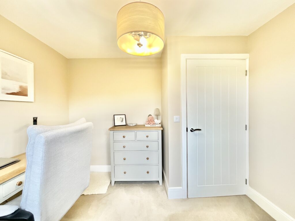 Reddie Close, Rocester, ST14
