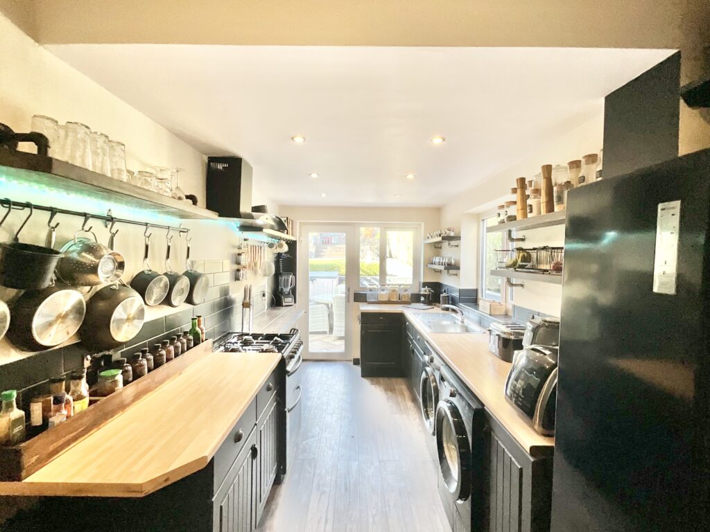 Oakamoor Road, Cheadle, ST10