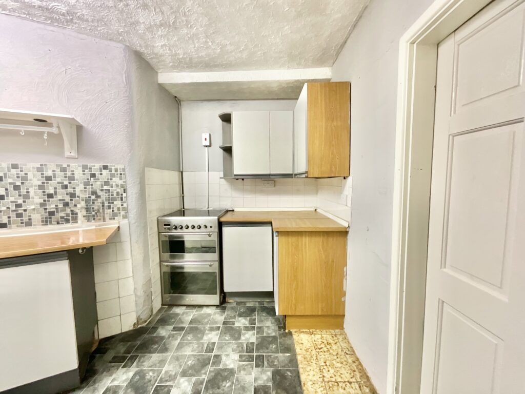 Uttoxeter Road, Tean, ST10