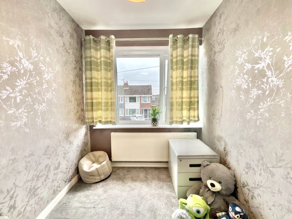 Milford Avenue, Werrington, ST9