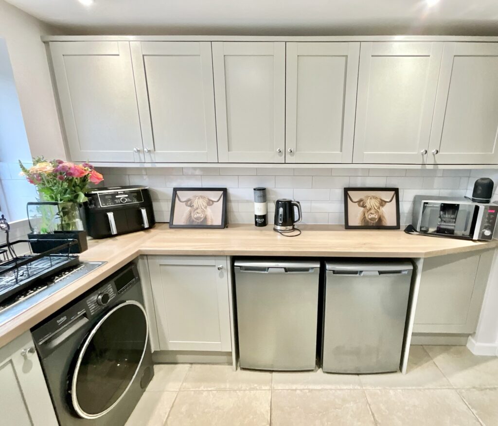 Milford Avenue, Werrington, ST9