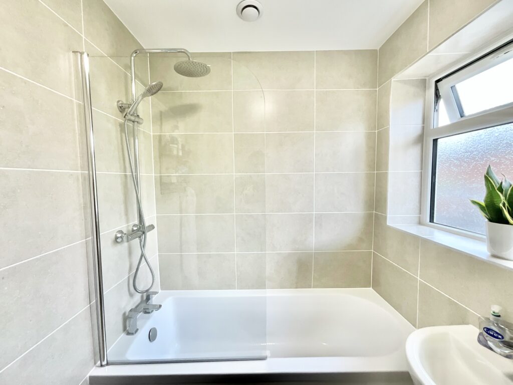 Milford Avenue, Werrington, ST9