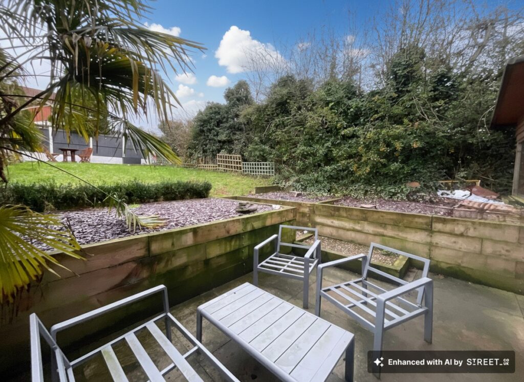 Ruffin Court, Stone, ST15