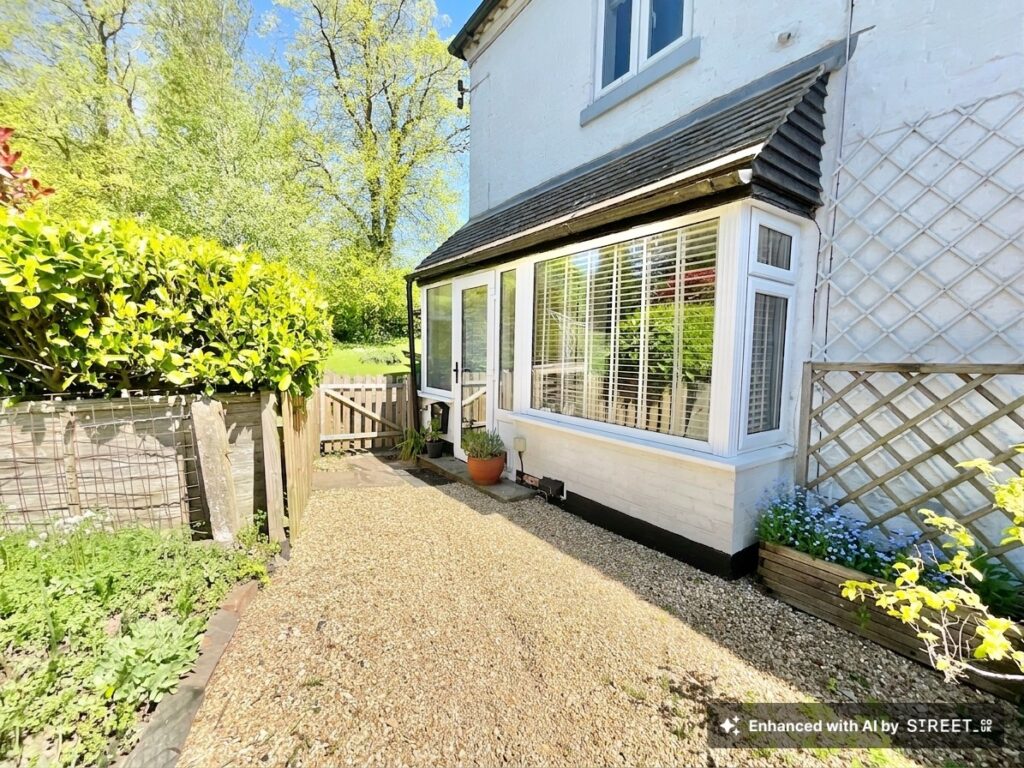 The Village, Keele, ST5