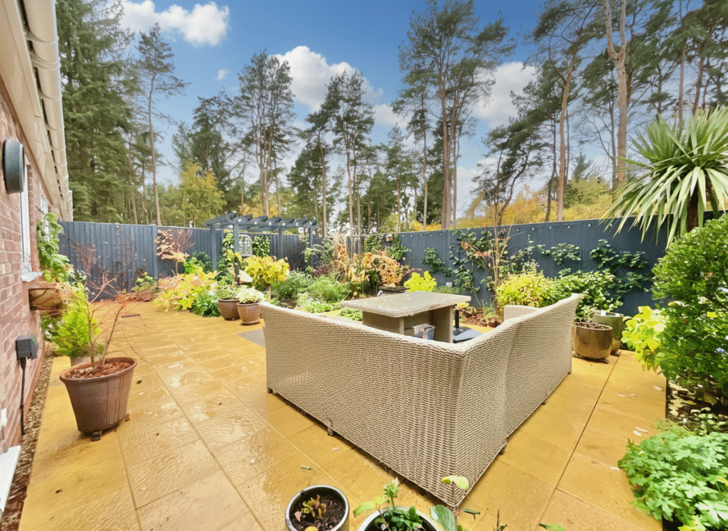 Burnt Oaks Place, Loggerheads, TF9