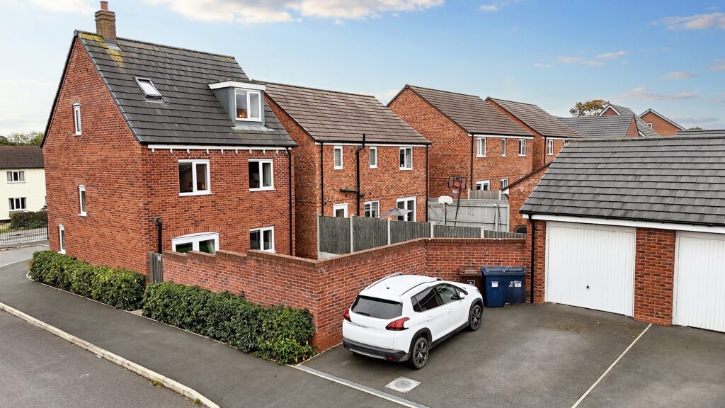 Parker-Jervis Place, Stone, ST15