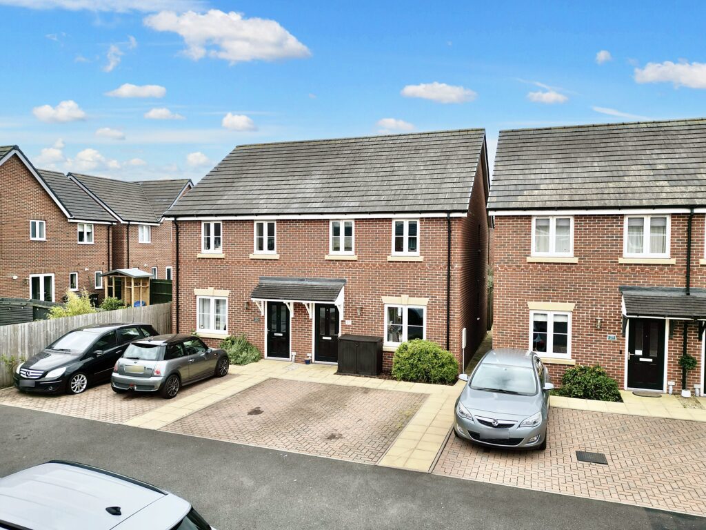 Gateway Avenue, Baldwins Gate, ST5