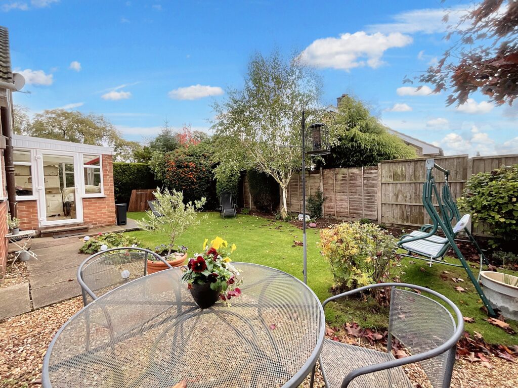 Whitethorn Avenue, Barlaston, ST12