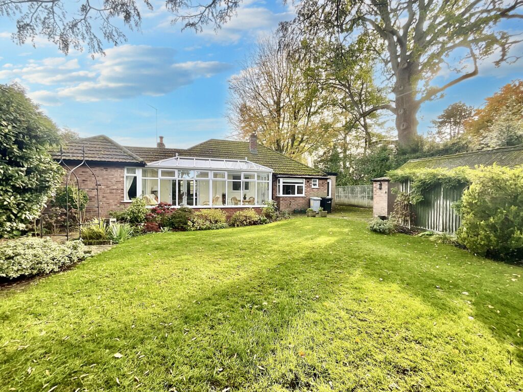 Westfield Drive, Wistaston, CW2