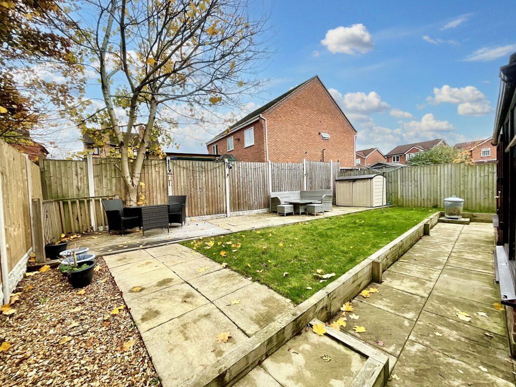 Meadowbrook Court, Stone, ST15