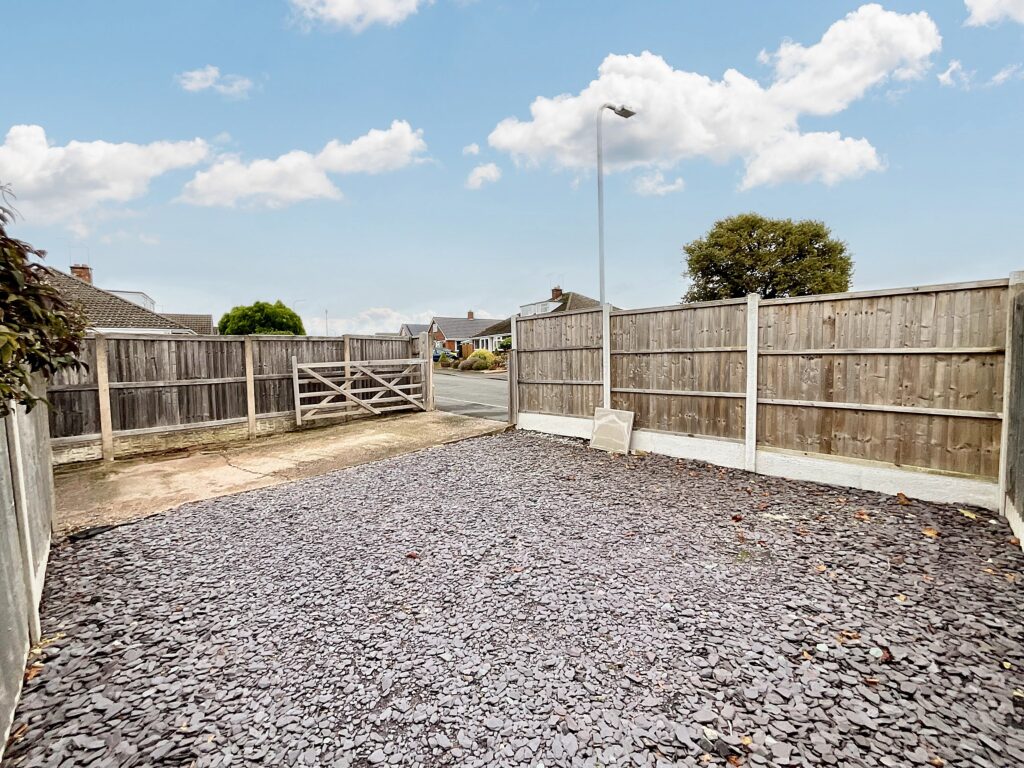 Dearnsdale Close, Stafford, ST16