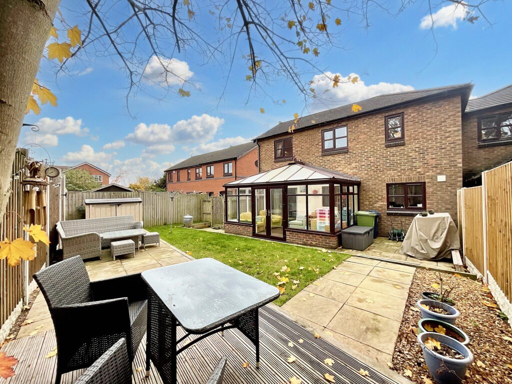 Meadowbrook Court, Stone, ST15