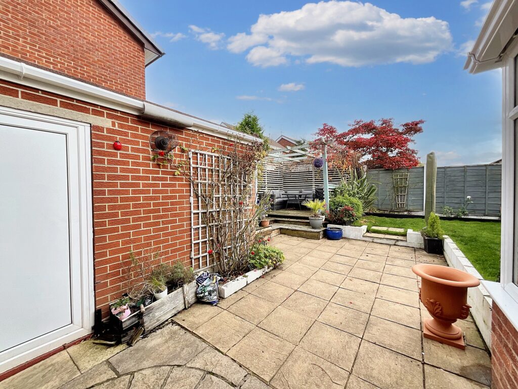 Rutherford Avenue, Newcastle, ST5