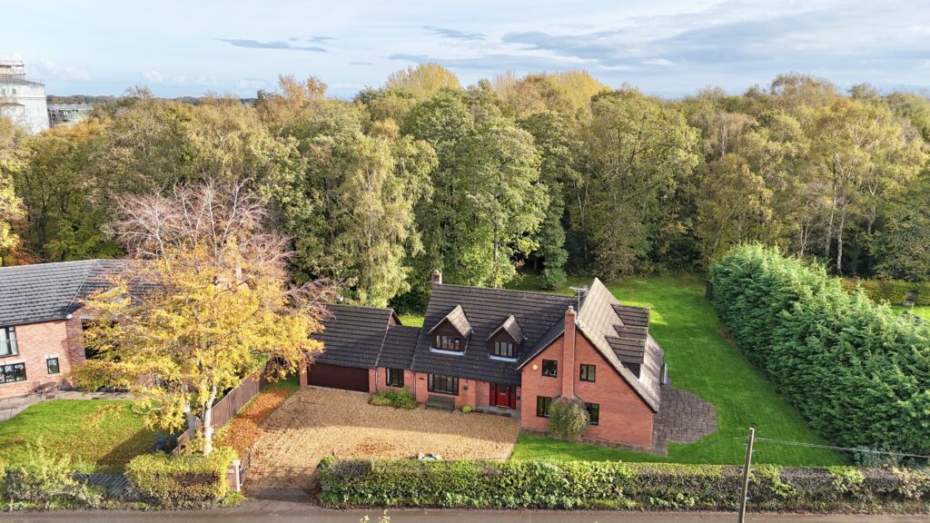 Wrenbury Road, Aston, CW5