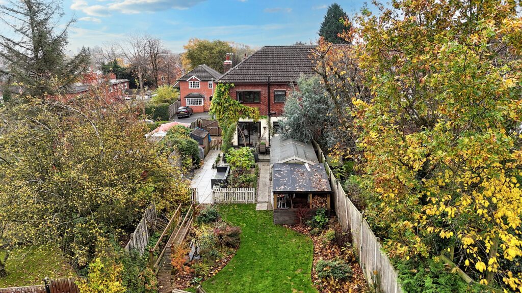 Walton Way, Stone, ST15