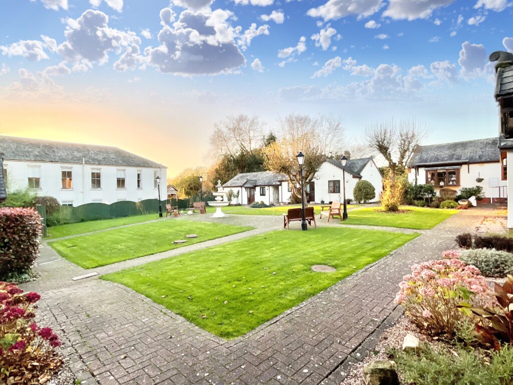 Hilcote Gardens, Hilcote, ST21