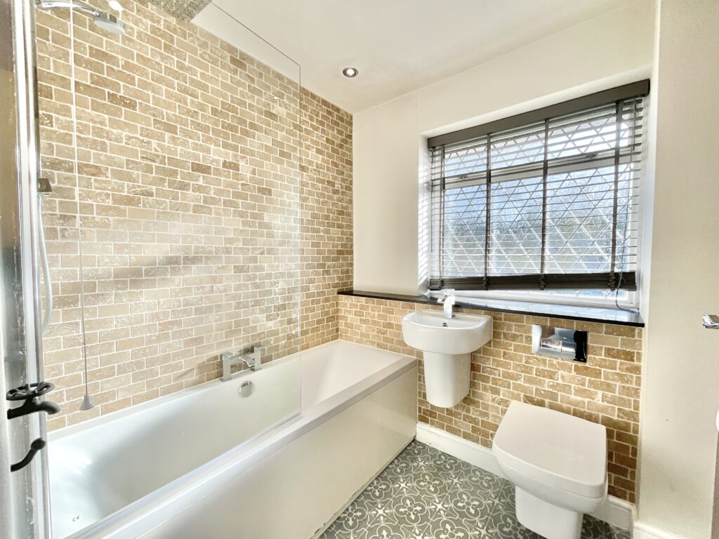 Brookhouse Way, Gnosall, ST20