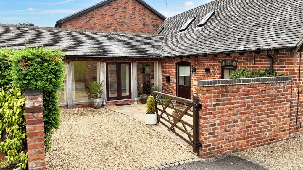 Richards Court, Bednall, ST17