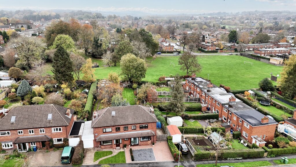 Walton Way, Stone, ST15