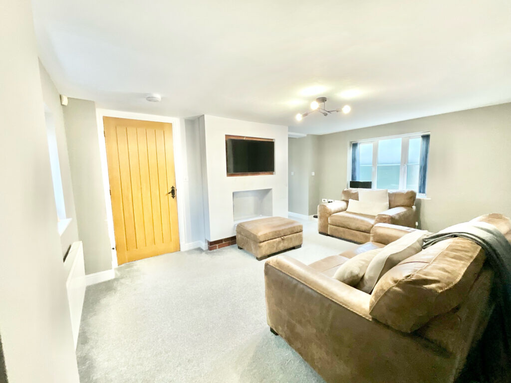 Uttoxeter Road, Blythe Bridge, ST11