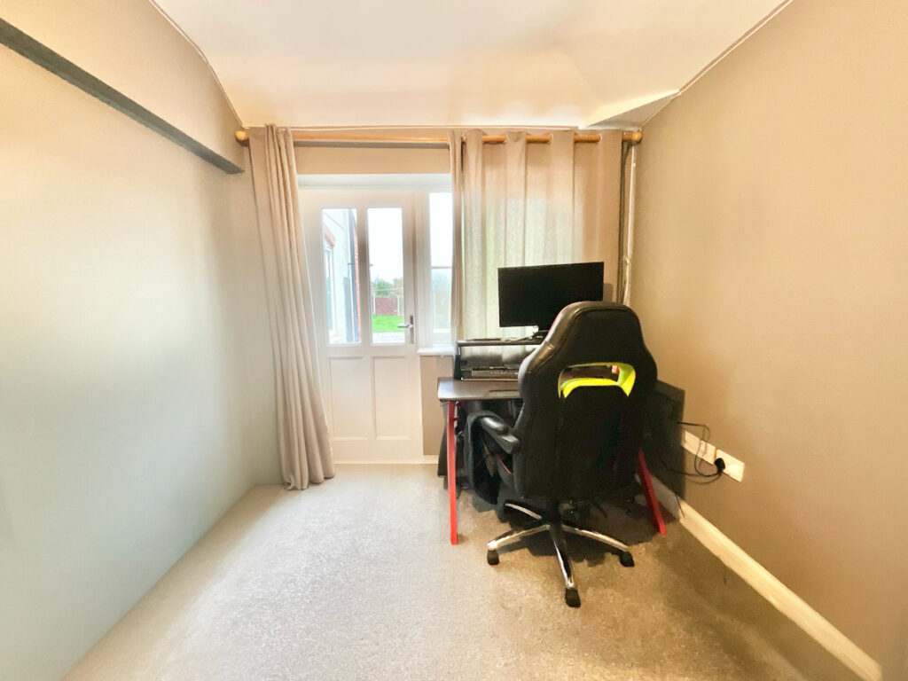 Uttoxeter Road, Blythe Bridge, ST11