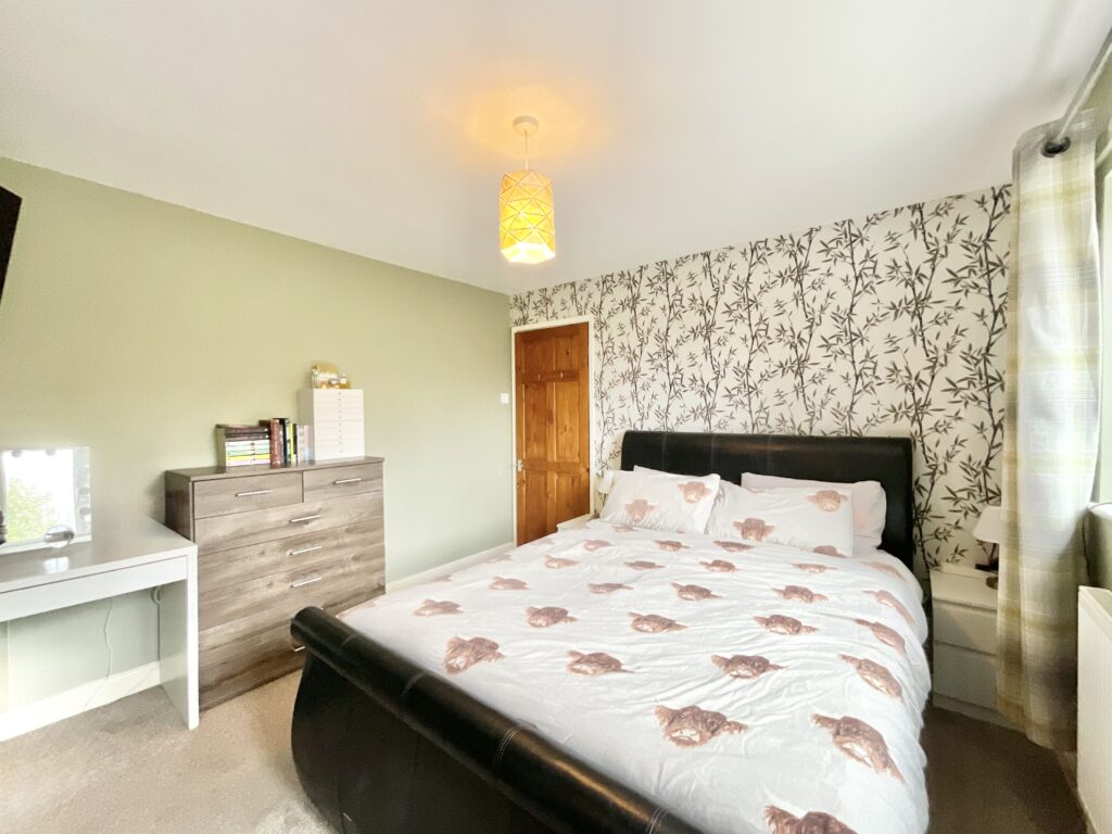 Walton Way, Stone, ST15