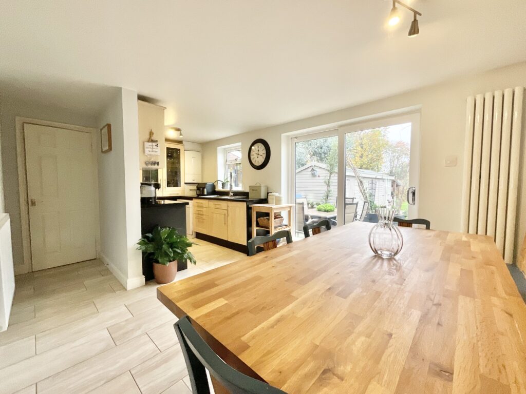 Walton Way, Stone, ST15