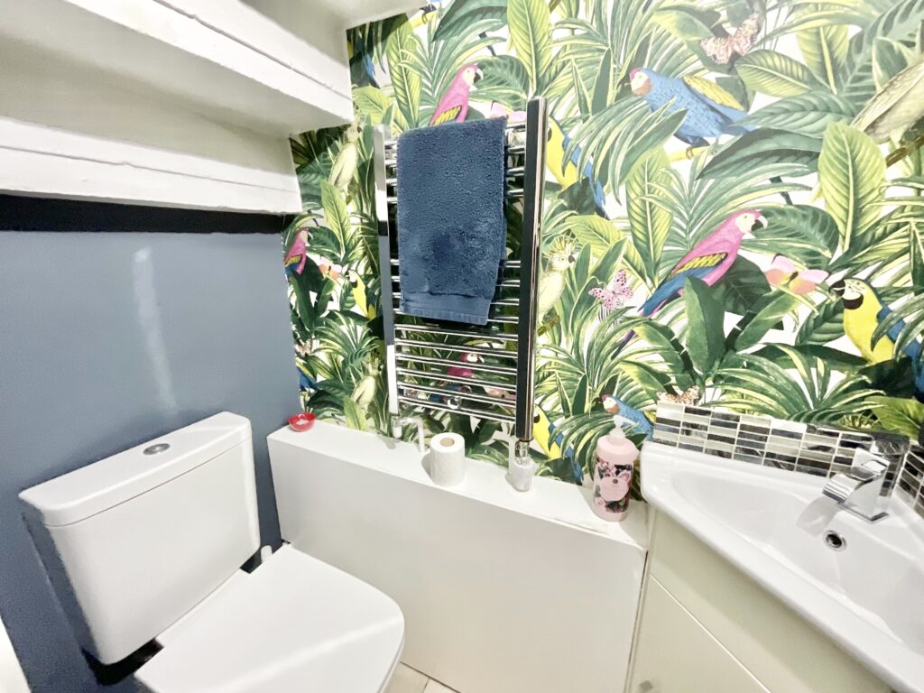 Walton Way, Stone, ST15