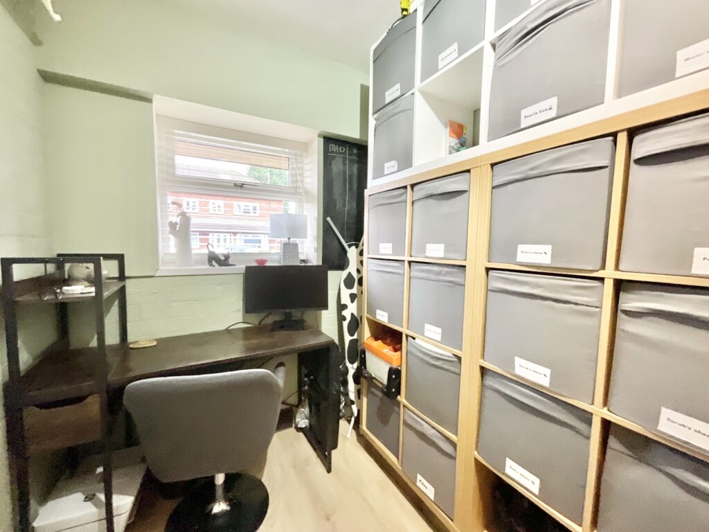 Walton Way, Stone, ST15