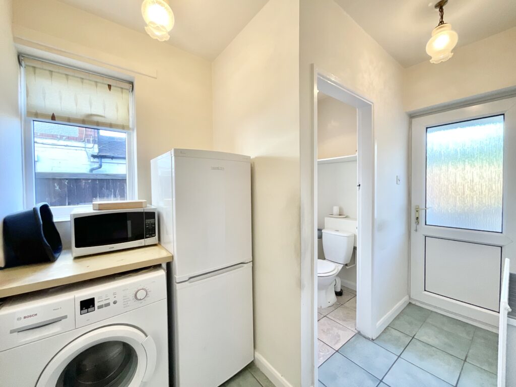 The Fillybrooks, Stone, ST15