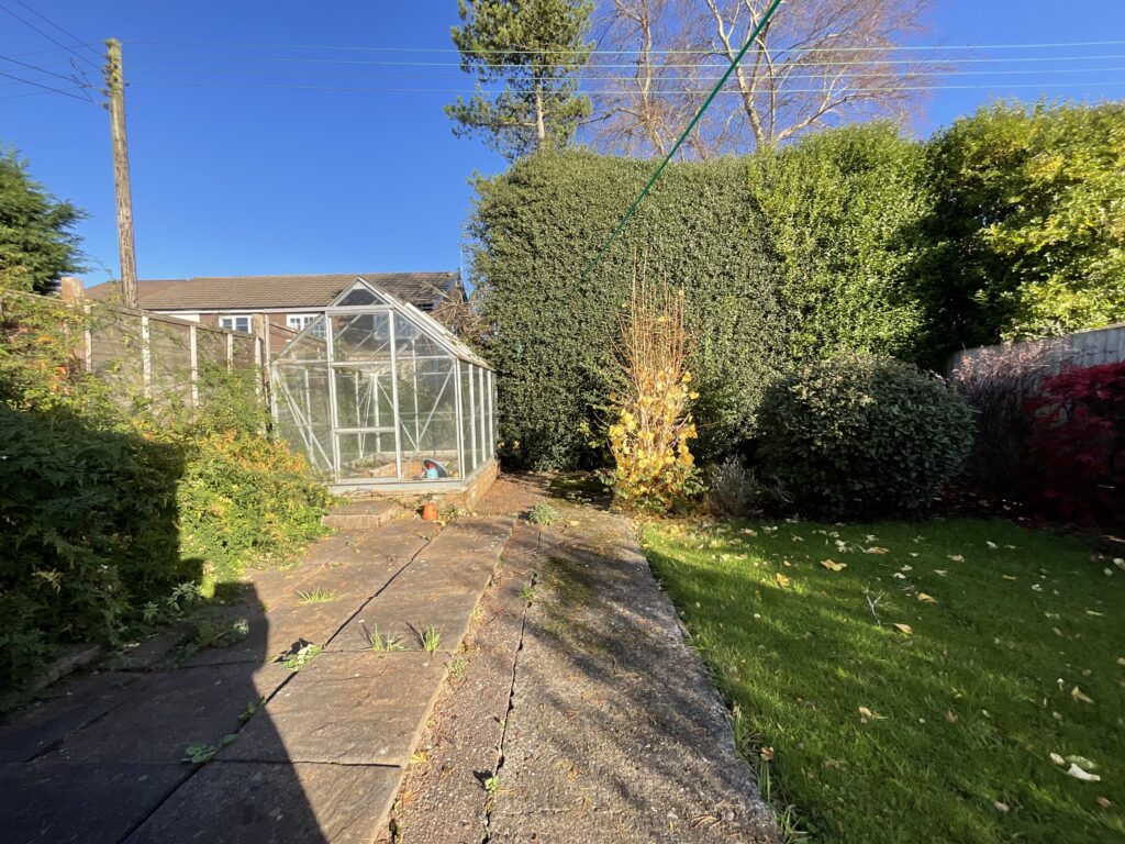 The Fillybrooks, Stone, ST15