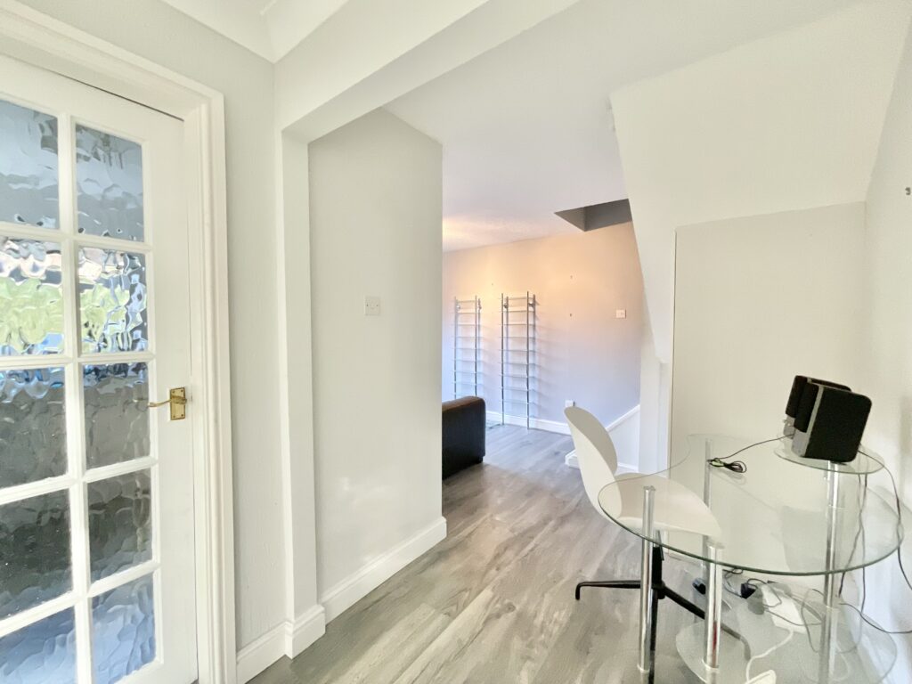 Belvoir Avenue, Stoke-On-Trent, ST4