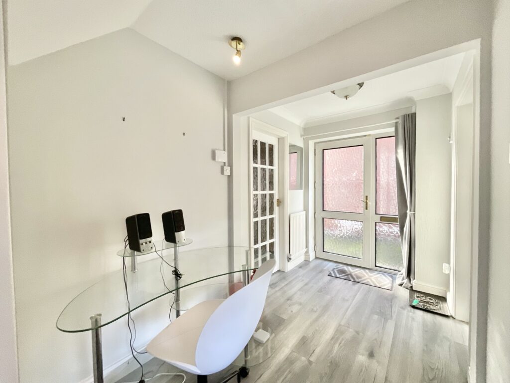 Belvoir Avenue, Stoke-On-Trent, ST4